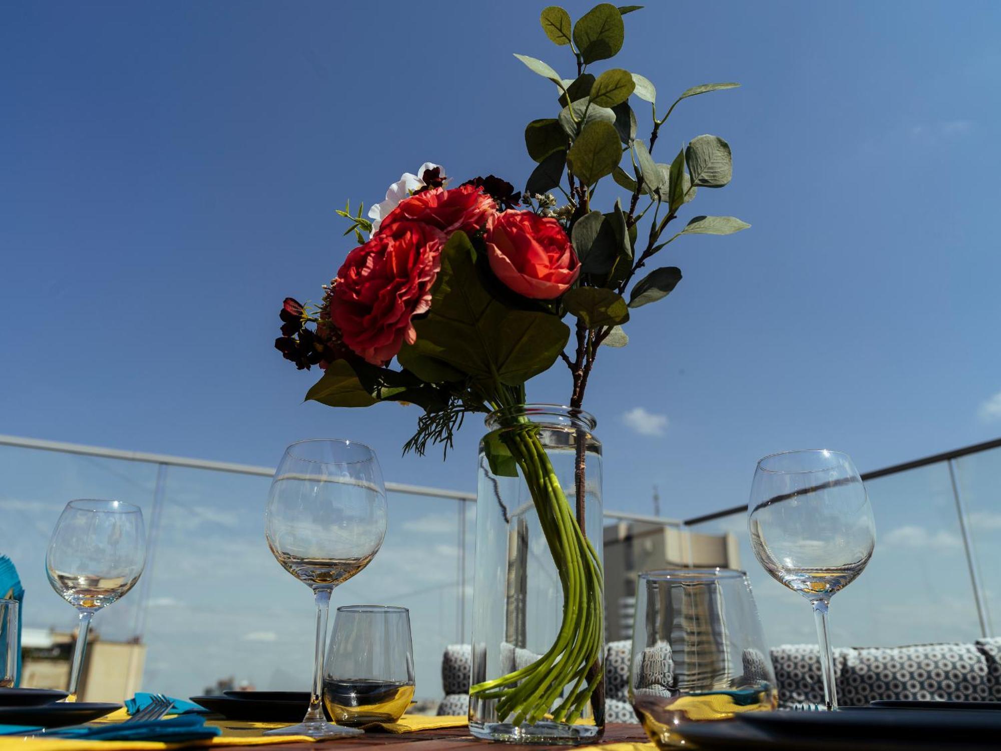 Wilson Old City Roof Top Bukares Bagian luar foto